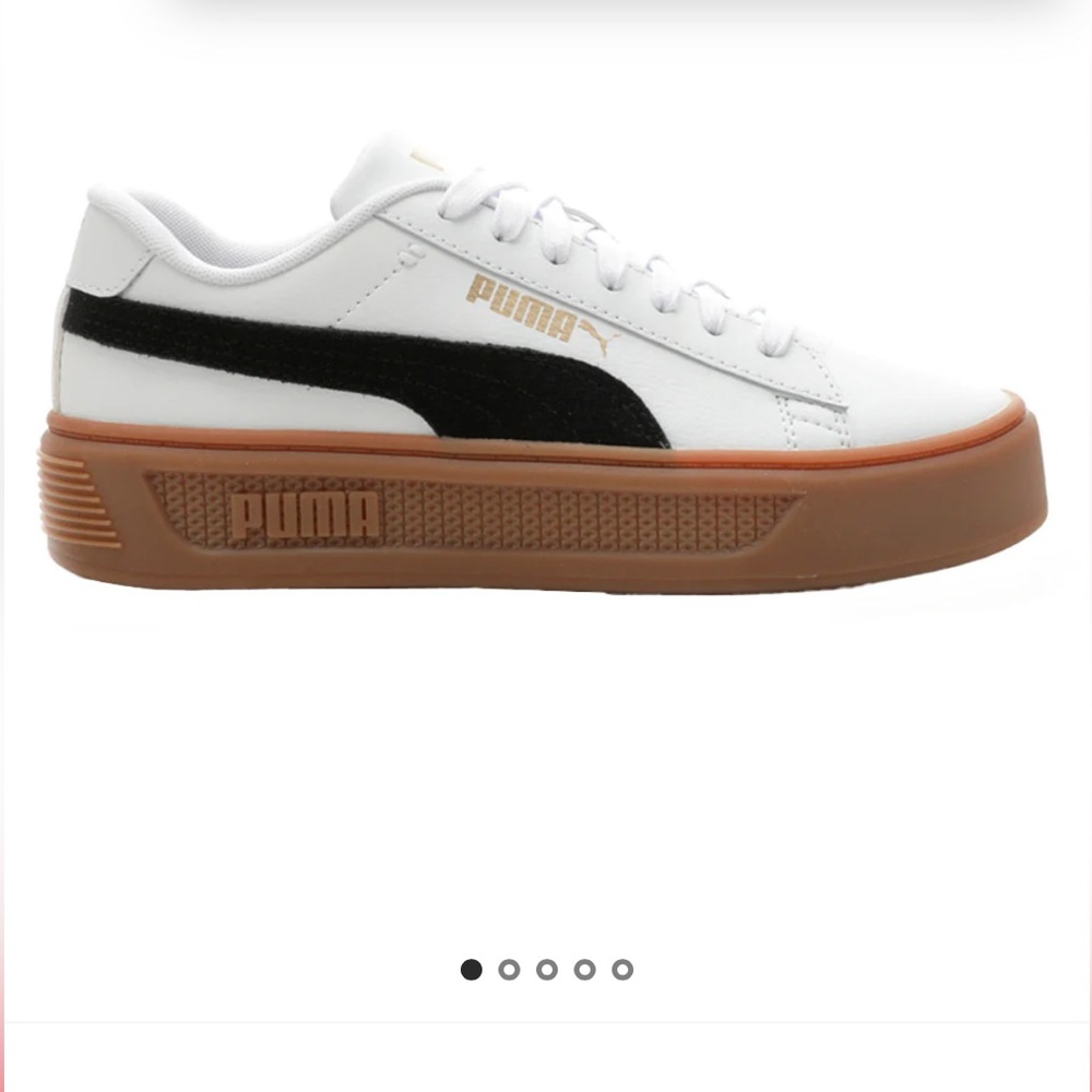 🚨 LAST CHANCE 🚨 CLOSET CLOSING 🚨 Puma White and Black Platform Sneakers